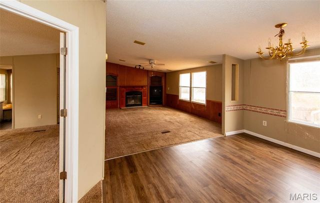 3 Zacks Acres, Villa Ridge, MO 63089