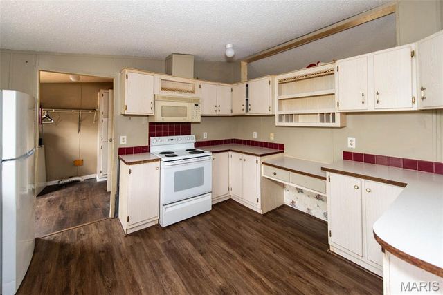 3 Zacks Acres, Villa Ridge, MO 63089