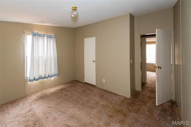 3 Zacks Acres, Villa Ridge, MO 63089