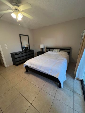 31 WESTBURY B Circle 31, Deerfield Beach, FL 33442