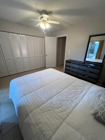 31 WESTBURY B Circle 31, Deerfield Beach, FL 33442