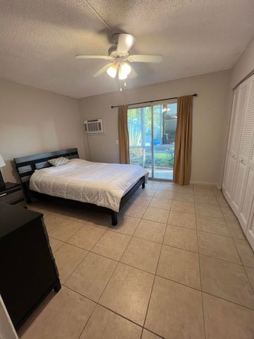 31 WESTBURY B Circle 31, Deerfield Beach, FL 33442