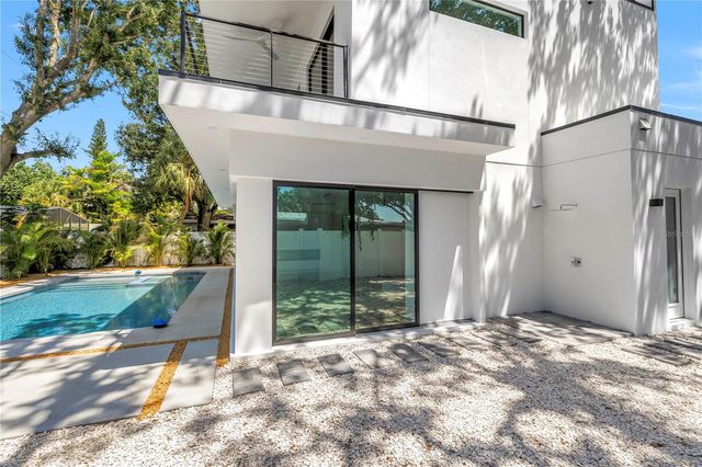 2345 TEMPLE STREET, Sarasota, FL 34239