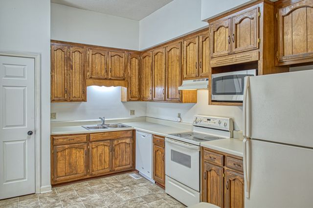 378 Hermitage Ave, Cookeville, TN 38501