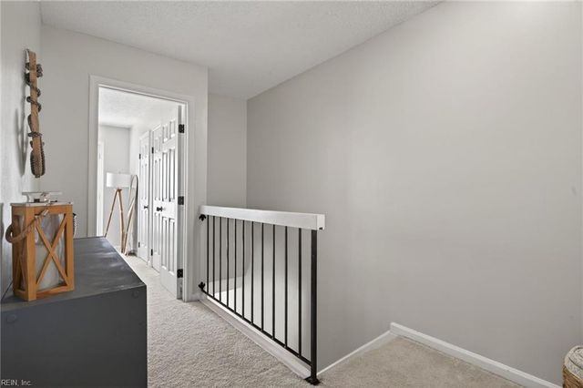 1048 Bryce LN, Virginia Beach, VA 23464