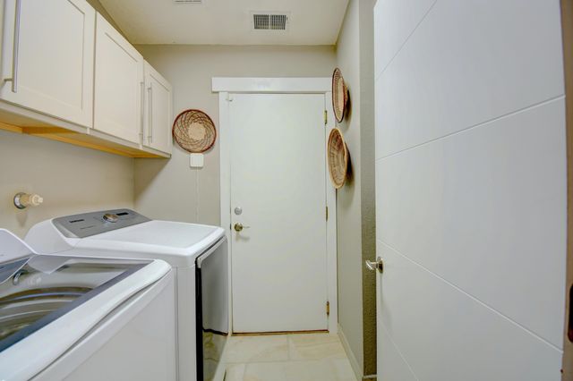 11118 Jewel Cave Road SE, Albuquerque, NM 87123