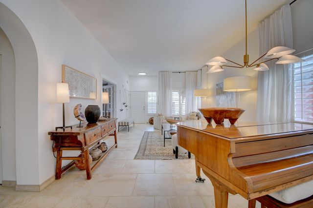 11118 Jewel Cave Road SE, Albuquerque, NM 87123