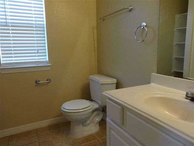 28819 Hidden Cove Drive, Magnolia, TX 77354