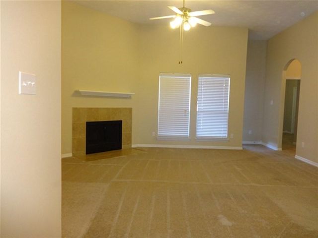 28819 Hidden Cove Drive, Magnolia, TX 77354