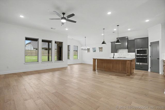 1409 N 70th Street, Broken Arrow, OK 74014