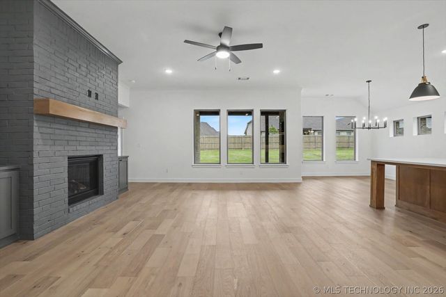 1409 N 70th Street, Broken Arrow, OK 74014