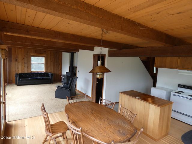 366 Yukon Road, Bonners Ferry, ID 83805