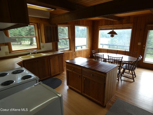 366 Yukon Road, Bonners Ferry, ID 83805