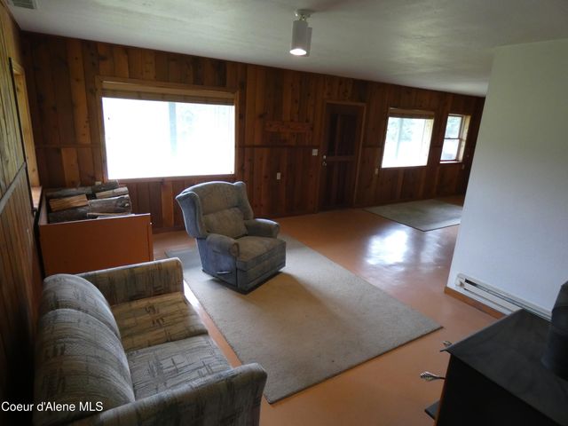 366 Yukon Road, Bonners Ferry, ID 83805