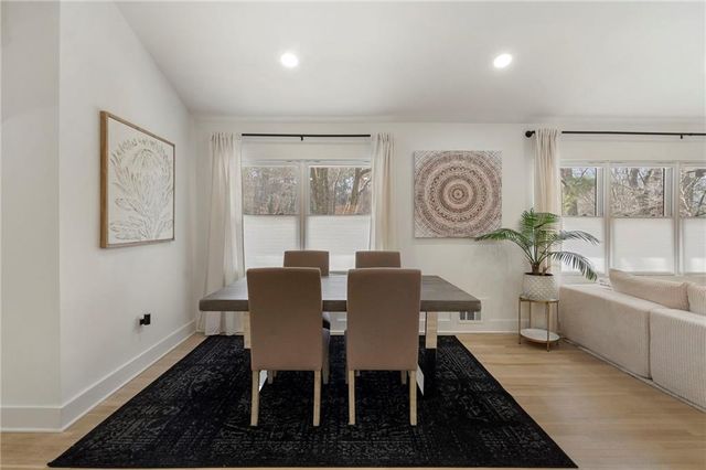 725 Starlight Lane, Atlanta, GA 30342