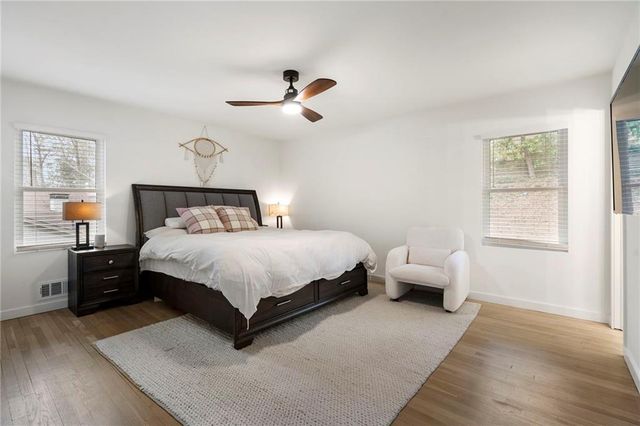 725 Starlight Lane, Atlanta, GA 30342