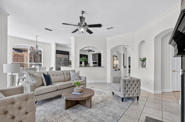 6308 Estates Lane, Fort Worth, TX 76137
