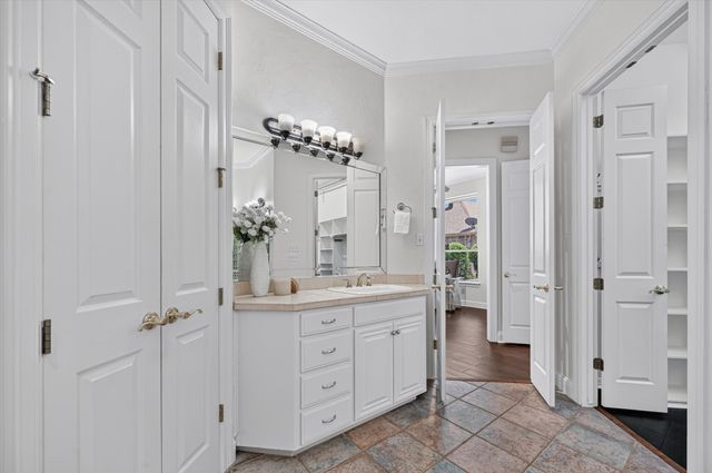 6308 Estates Lane, Fort Worth, TX 76137
