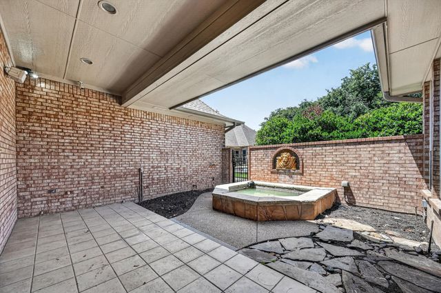 6308 Estates Lane, Fort Worth, TX 76137