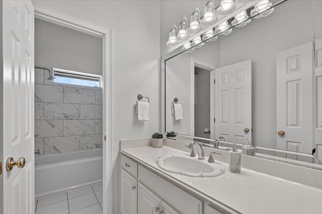 6308 Estates Lane, Fort Worth, TX 76137