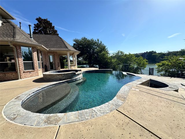 6308 Estates Lane, Fort Worth, TX 76137