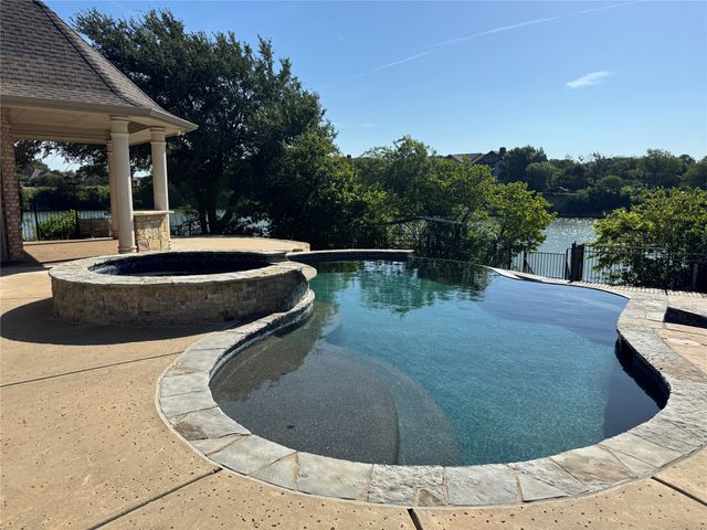 6308 Estates Lane, Fort Worth, TX 76137