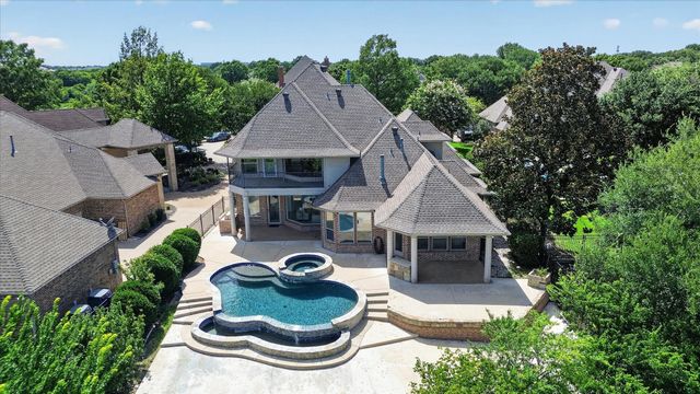 6308 Estates Lane, Fort Worth, TX 76137