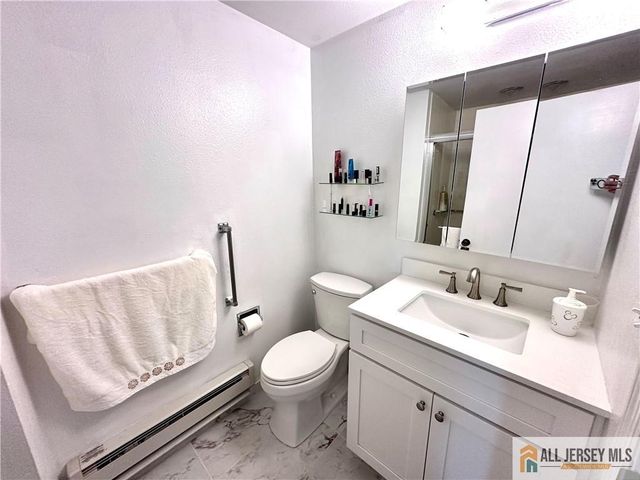 496 Revere Way 496A, Monroe, NJ 08831