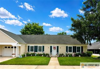 496 Revere Way 496A, Monroe, NJ 08831