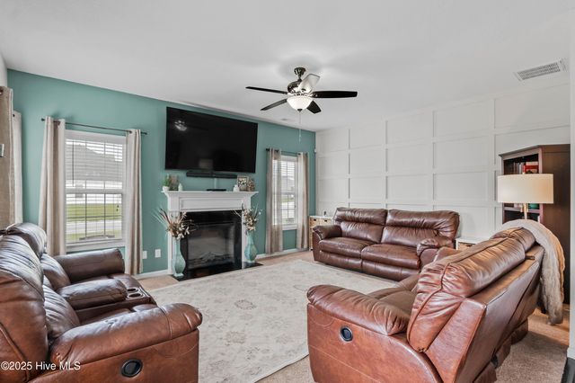 138 Cavalier Drive, Jacksonville, NC 28546