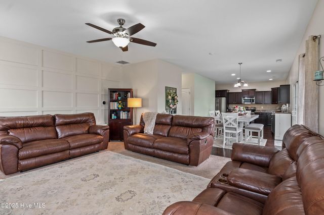 138 Cavalier Drive, Jacksonville, NC 28546