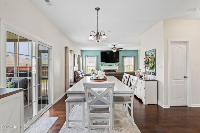 138 Cavalier Drive, Jacksonville, NC 28546