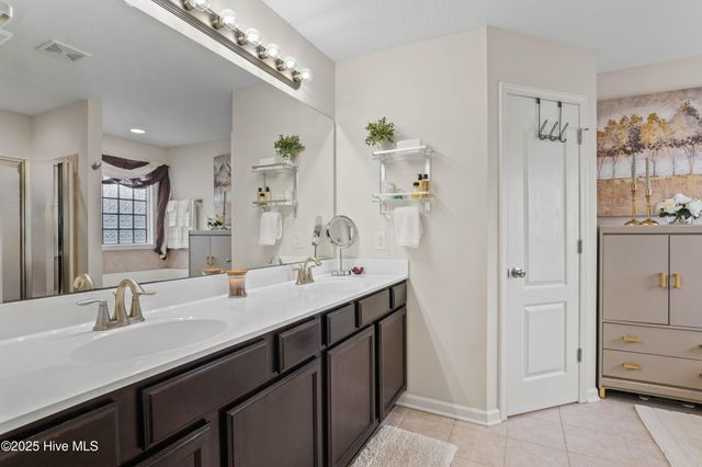 138 Cavalier Drive, Jacksonville, NC 28546