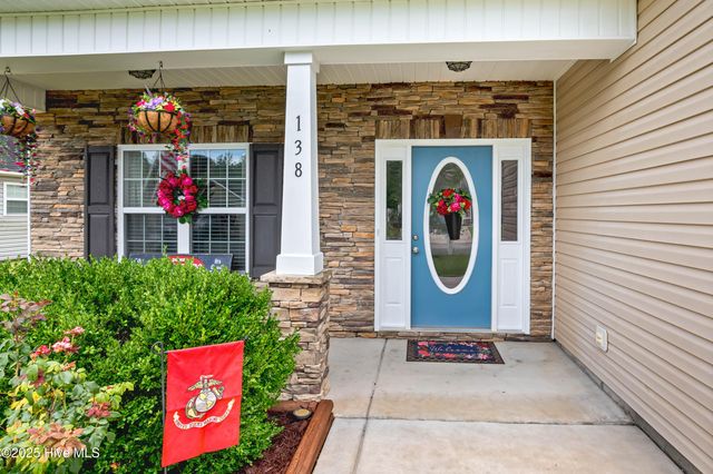138 Cavalier Drive, Jacksonville, NC 28546