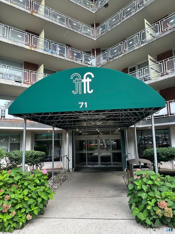 71 Strawberry Hill Avenue 320, Stamford, CT 06902