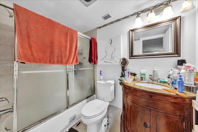 2451 NW 41st Ave 304, Lauderhill, FL 33313