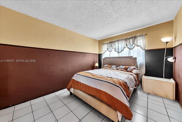 2451 NW 41st Ave 304, Lauderhill, FL 33313