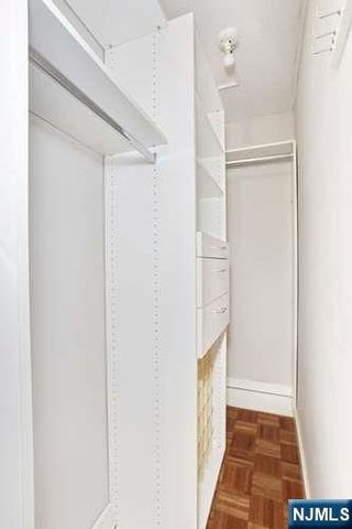 6 Horizon 2405, Fort Lee, NJ 07024
