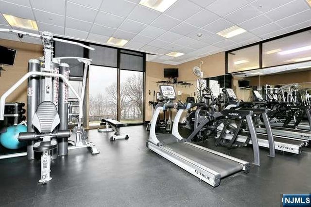 6 Horizon 2405, Fort Lee, NJ 07024