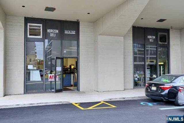 6 Horizon 2405, Fort Lee, NJ 07024