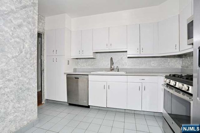 6 Horizon 2405, Fort Lee, NJ 07024