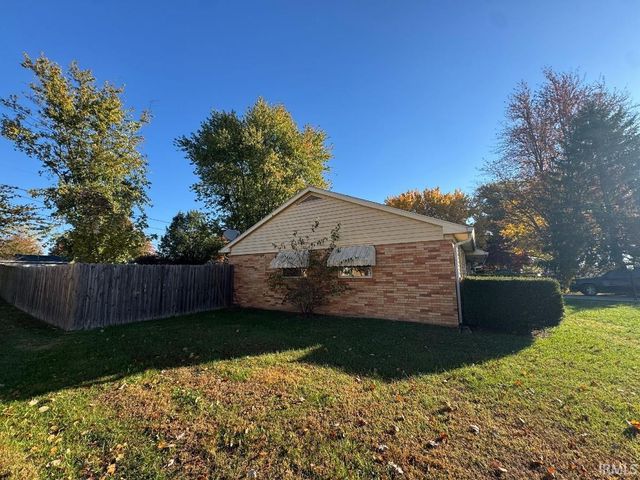 4082 W Broadway Avenue, Bloomington, IN 47404