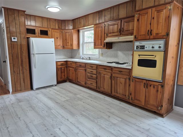 14353 GIBSON Road, Conneaut Lake, PA 16316