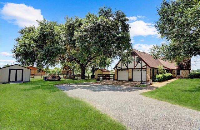 10215 Hidden Lake Lane, Richmond, TX 77406