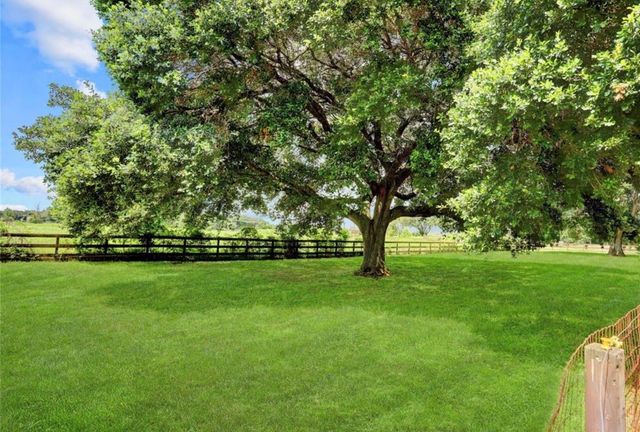 10215 Hidden Lake Lane, Richmond, TX 77406