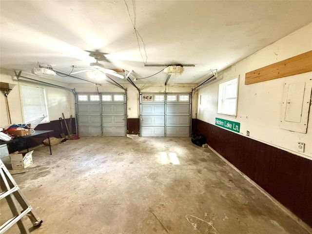10215 Hidden Lake Lane, Richmond, TX 77406