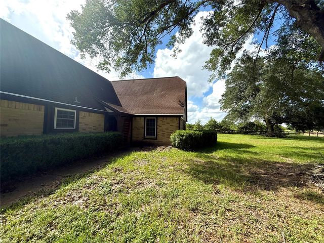 10215 Hidden Lake Lane, Richmond, TX 77406
