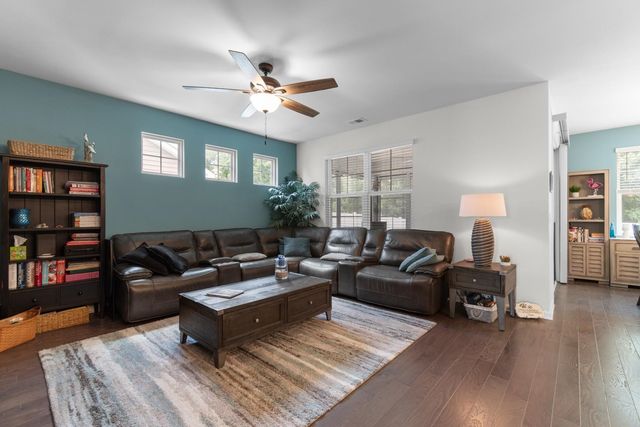 5203 Stockyard Loop, Myrtle Beach, SC 29588