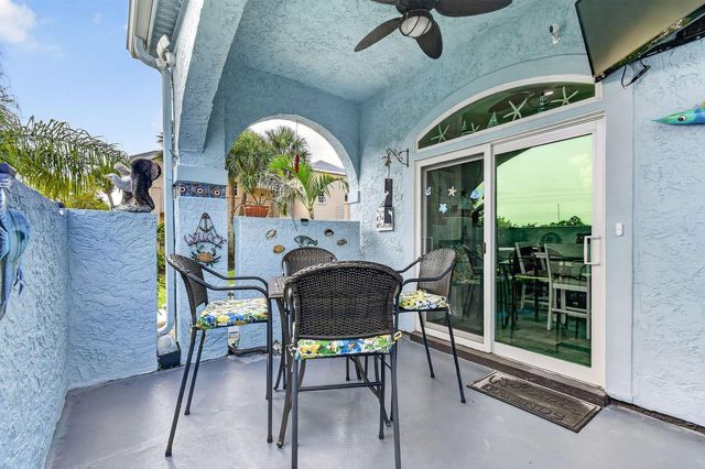 1646 SE Green Acres Circle F101, Port St. Lucie, FL 34952