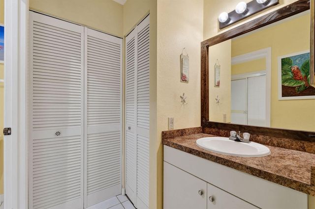 1646 SE Green Acres Circle F101, Port St. Lucie, FL 34952